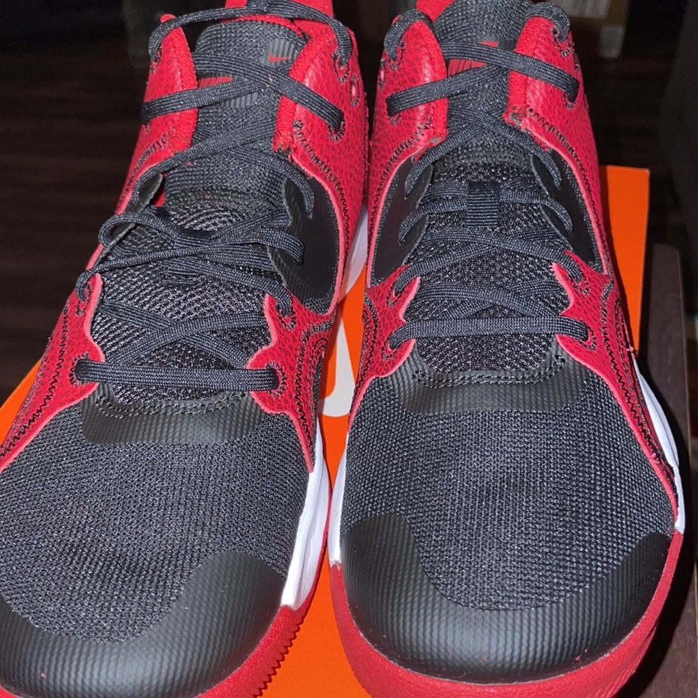 Nike shoes - Picture 7 of 7